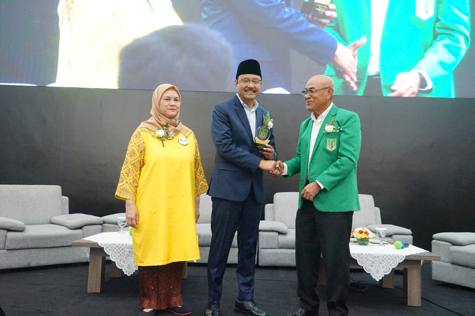 Academics and Cultural Figures Agree to Support Sutan Takdir Alisjahbana as National Hero