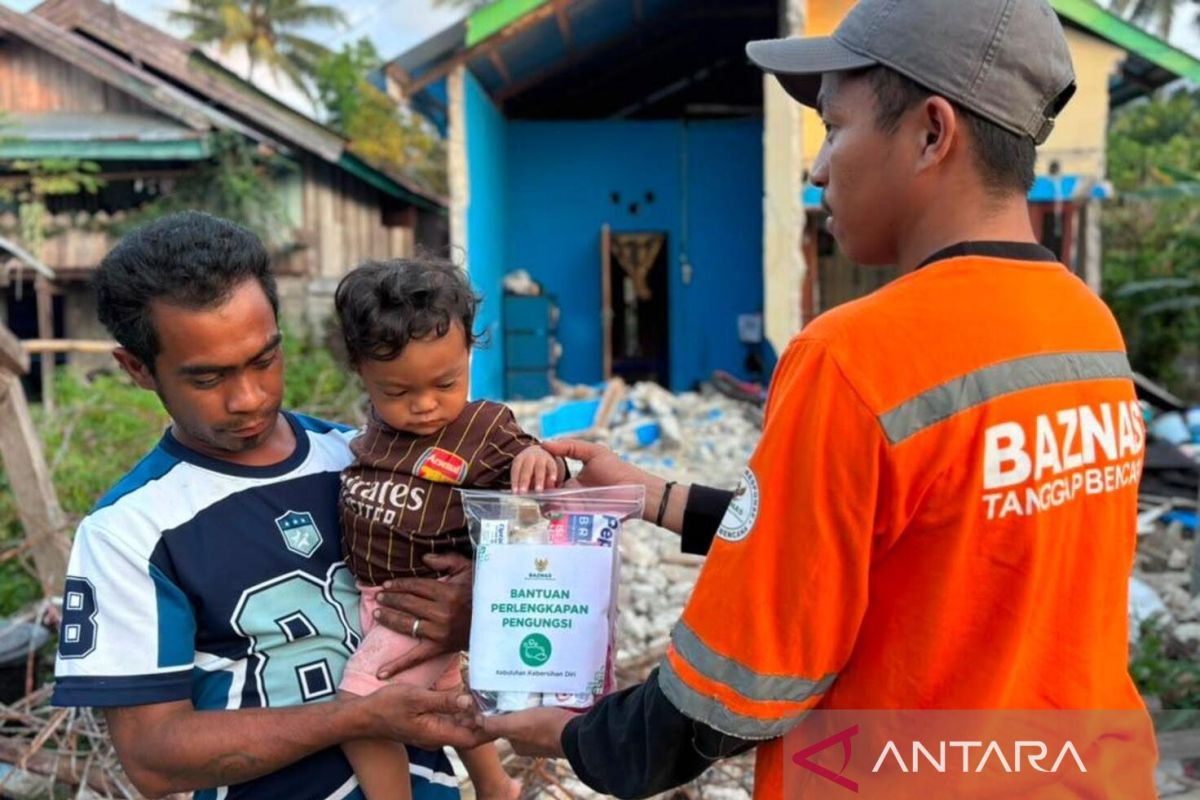 Baznas Distributes Hygiene Kits and Blankets to Central Sulawesi Earthquake Survivors