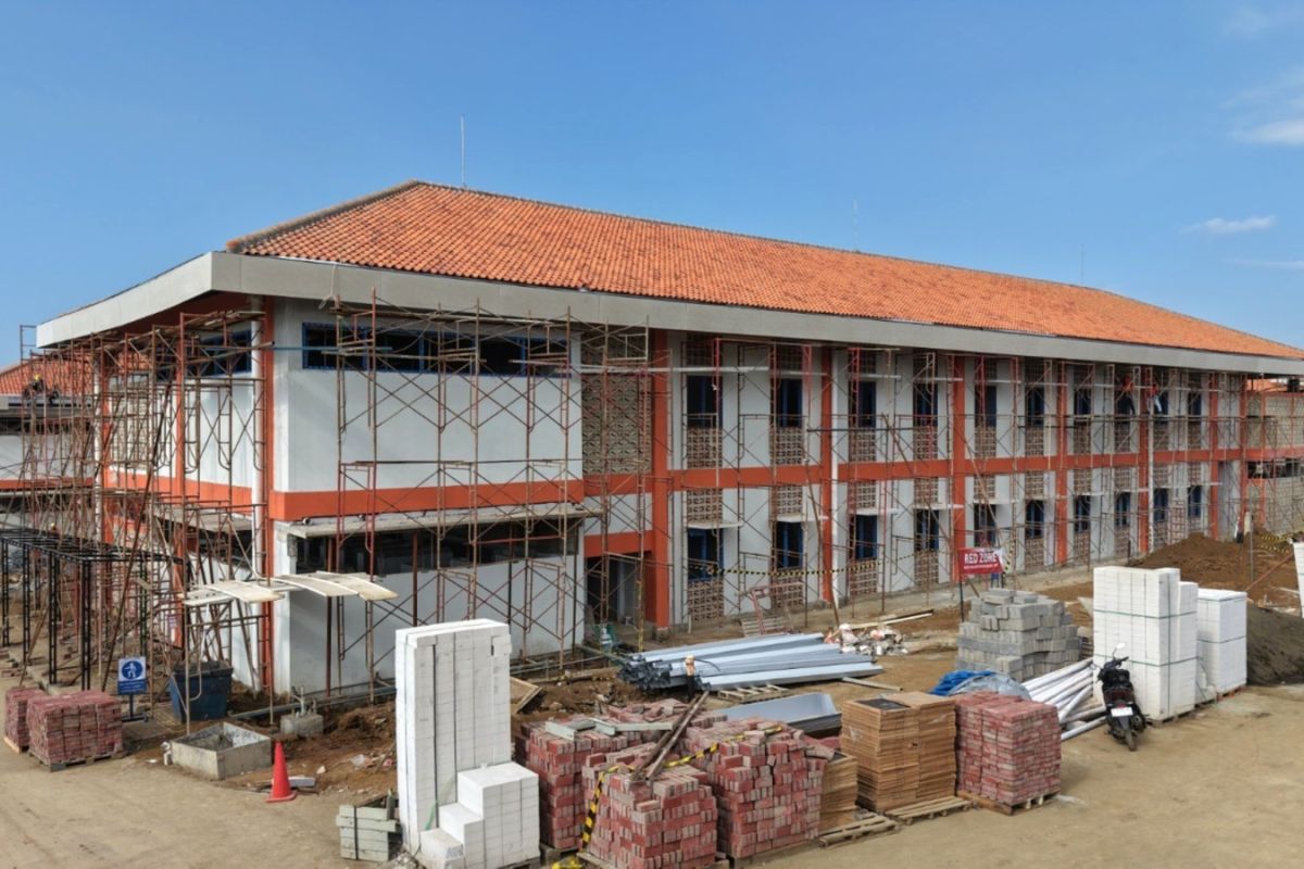 Semen Indonesia supports construction of People's Schools in four provinces