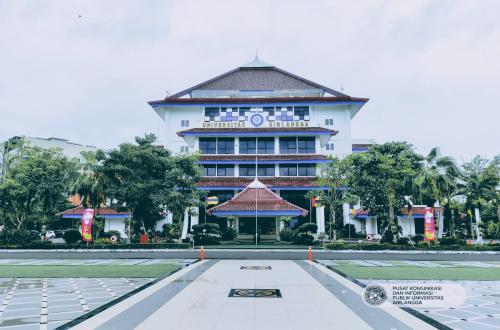 Unair Responds to Cenuk Widiyastrisna: Lecturer Income Not Solely from Basic Salary