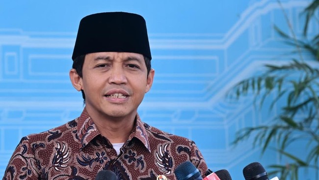 Forestry Minister Clarifies Meeting with Kuansing Regent, Mentions Envelope