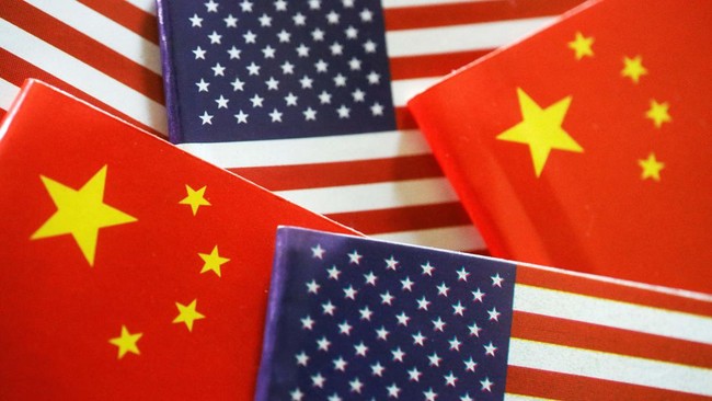 America 'Sinking' as Global Users Flock to China's AI