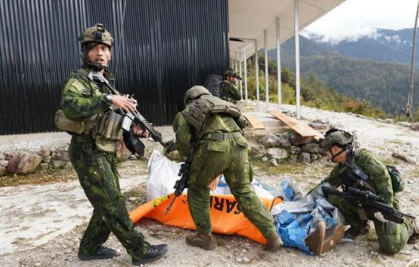 TNI Evacuates AMA Pilot, Separatist Group Hunted