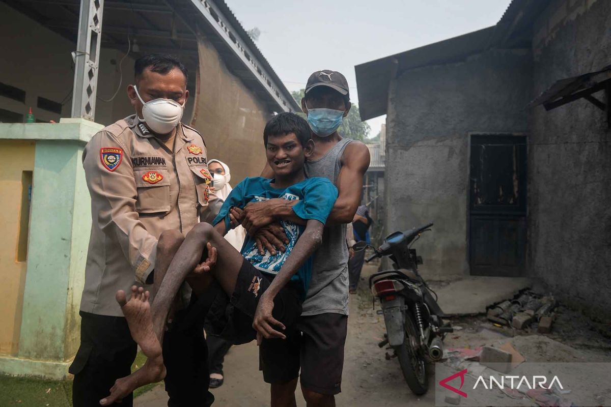 Jatiwaringin Landfill Fire Causes Hazardous Air Quality, PM2.5 Levels Soar
