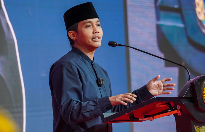 Forestry Minister Raja Antoni Pledges Full Support for KPK in Anti-Corruption Drive