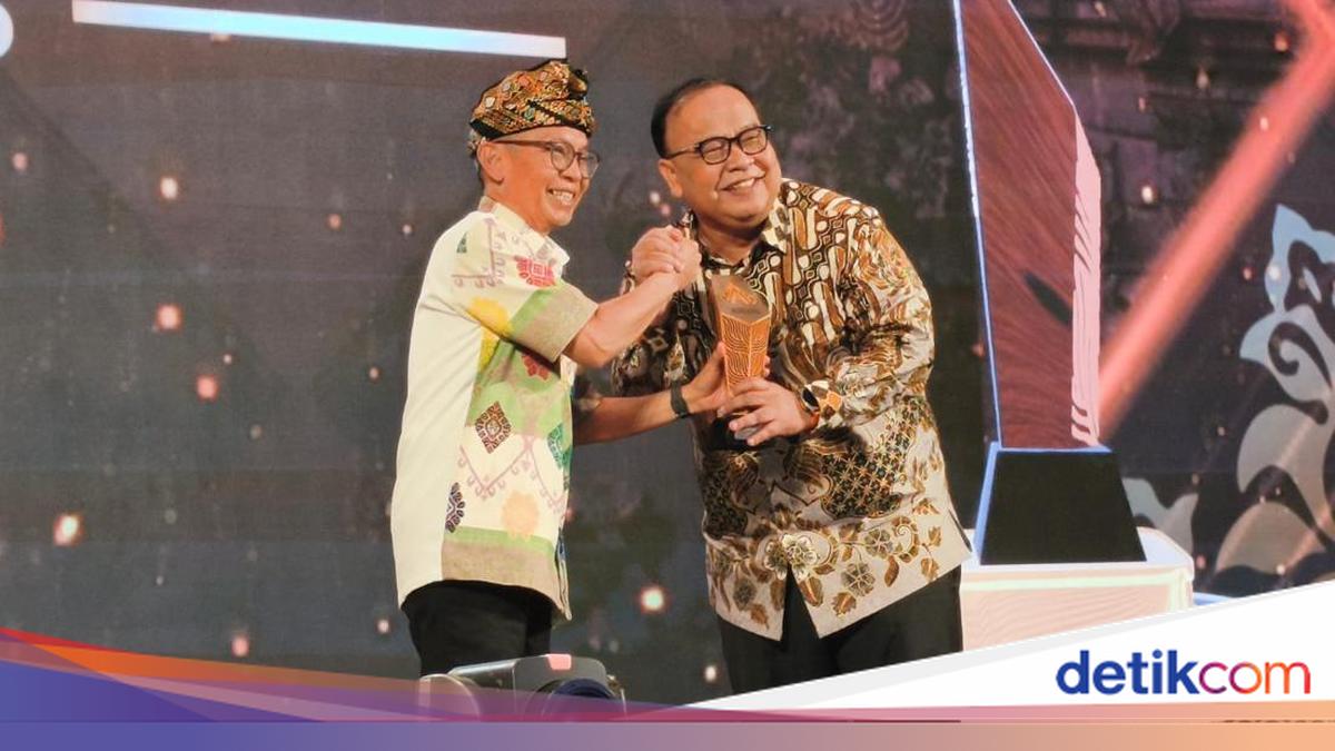 NTB Government Wins Award for Strengthening Regional-Owned Enterprises