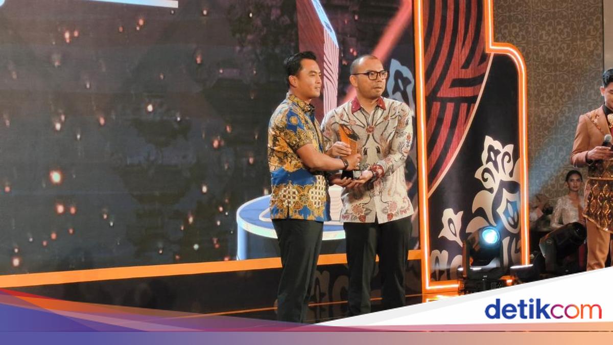 AKBP Chandra Kesuma Receives Award for Tourist Service and Protection Transformation