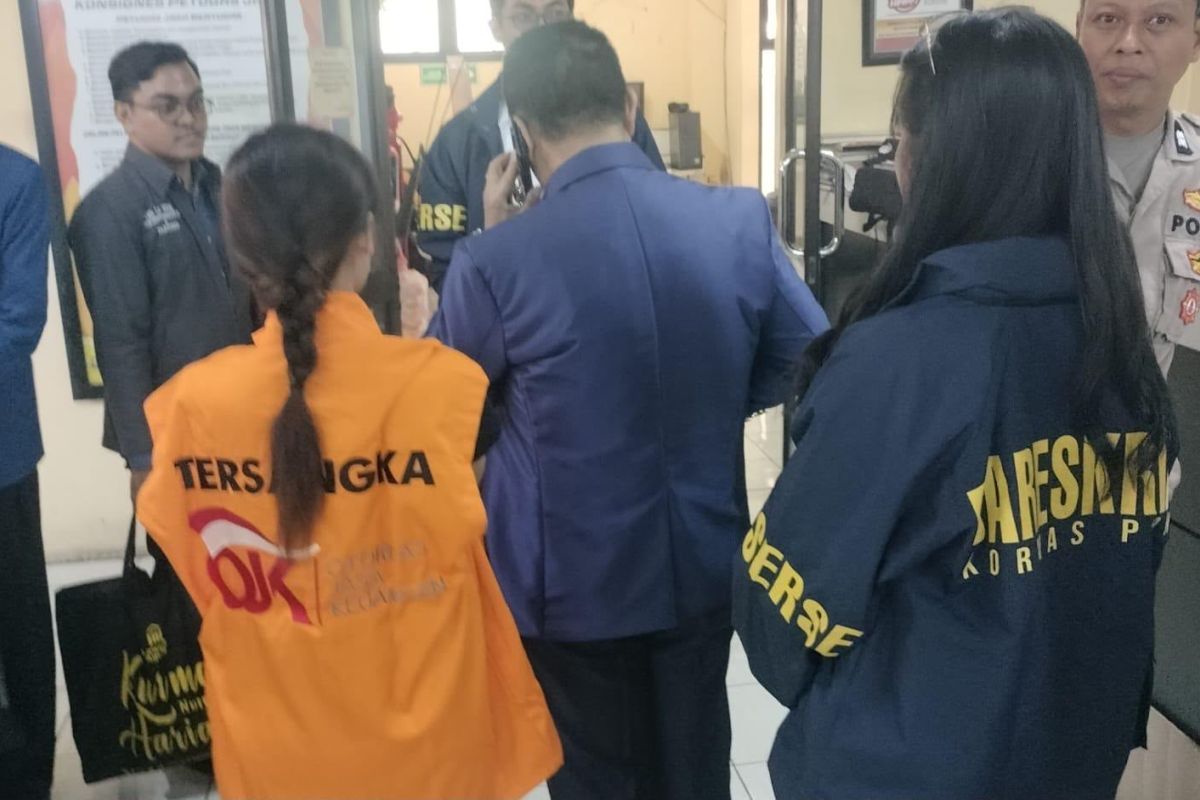 OJK Completes Investigation into PT BPR DCN Fraud Case, Hands Suspect to Prosecutors