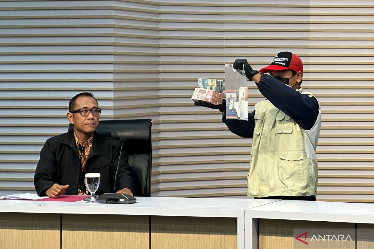 KPK Says Langkat Regent Received Rp800 Million in Project Bribes