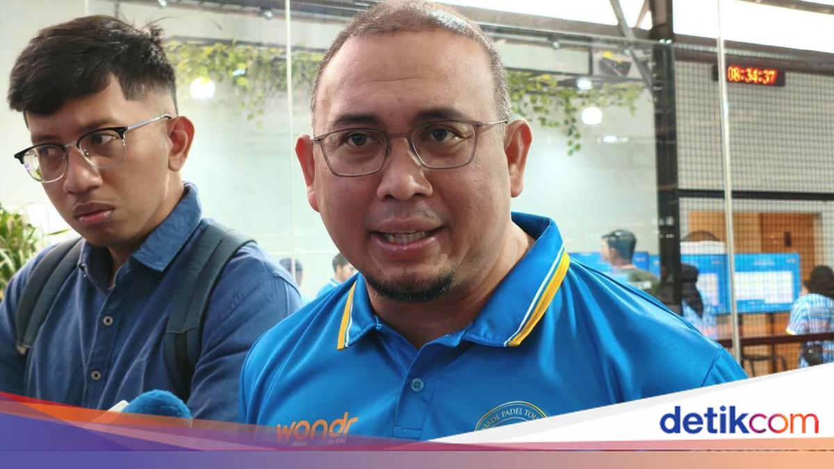 Prabowo and Jokowi Exchange Salutes, Andre Rosiade Says Relationship Remains Warm