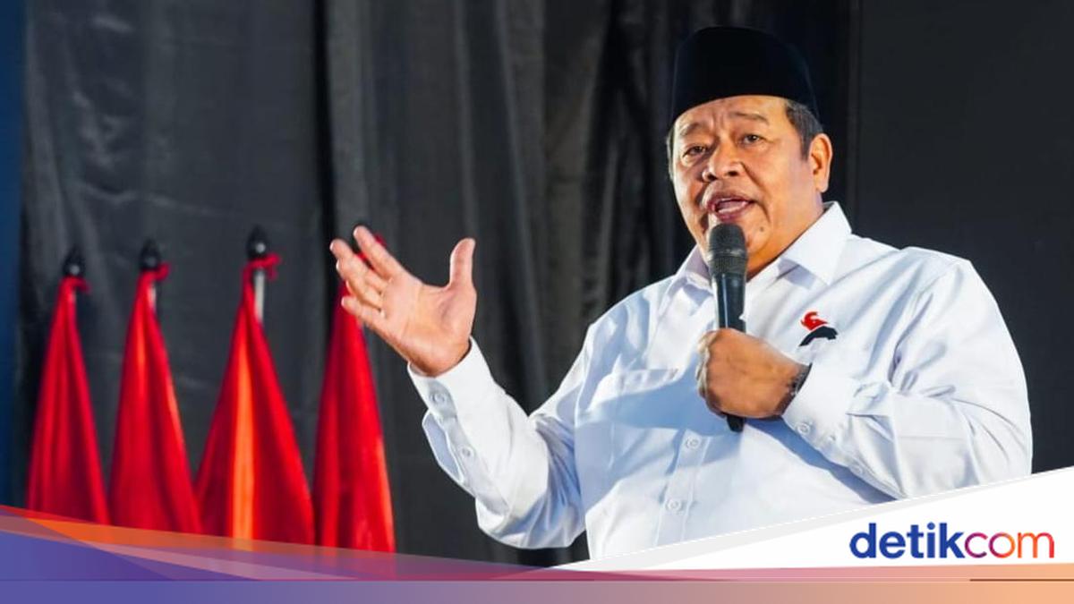 PSI Dismisses PDIP's Call for Jokowi to Show Diploma as 'Clownish'