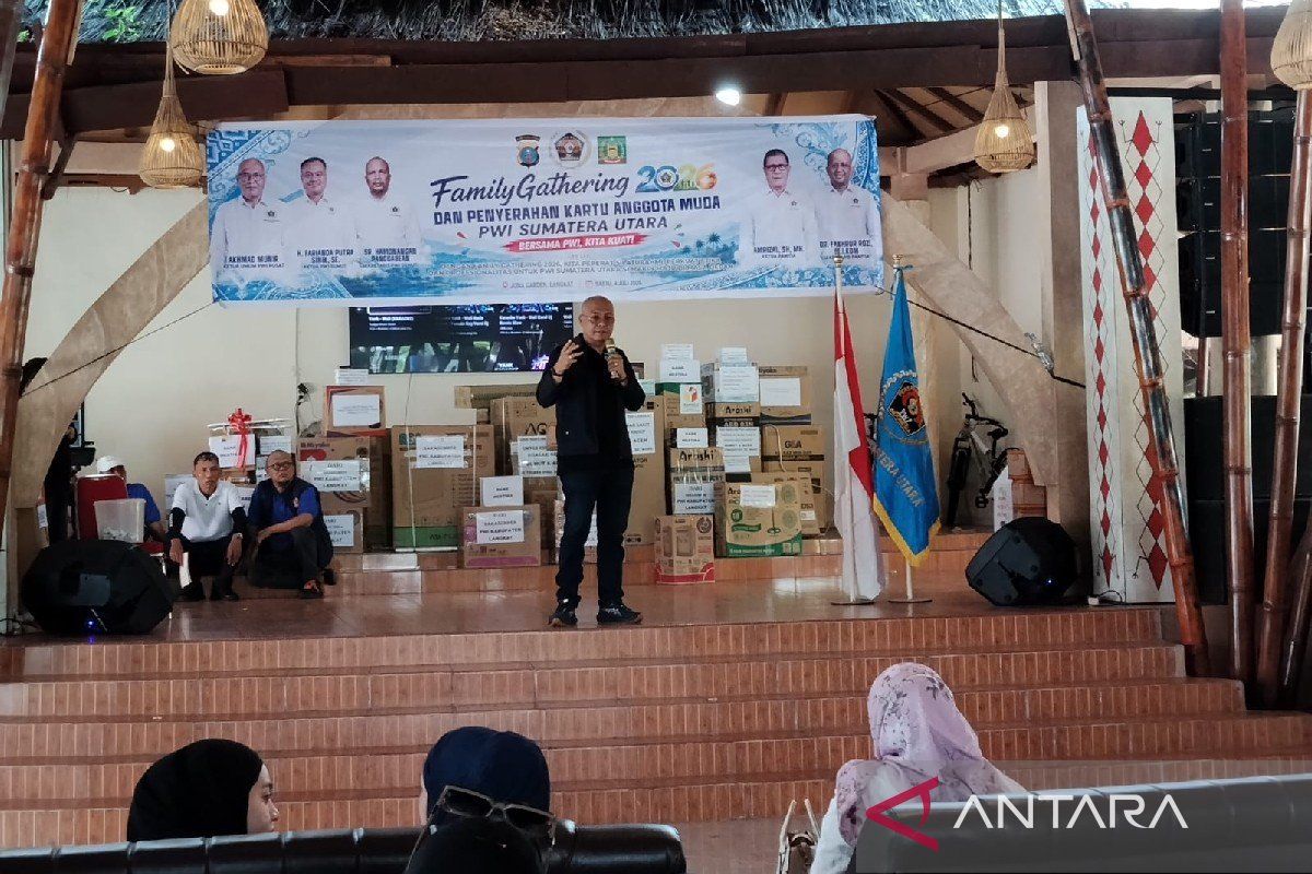 PWI Chairman Warns Journalists Against Involvement in Drugs and Gambling