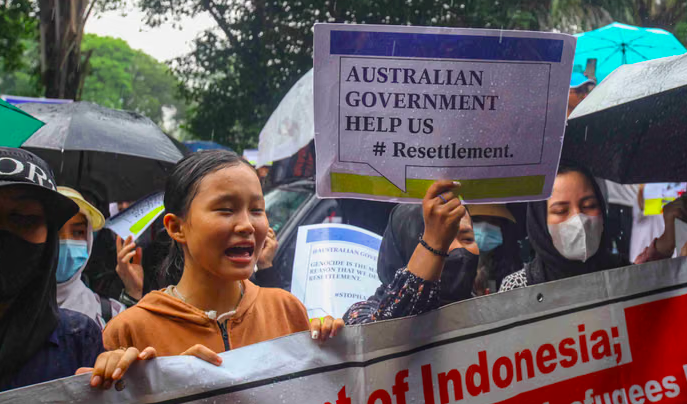 Pramono Says Central Government Responsible for Asylum Seekers in Jakarta