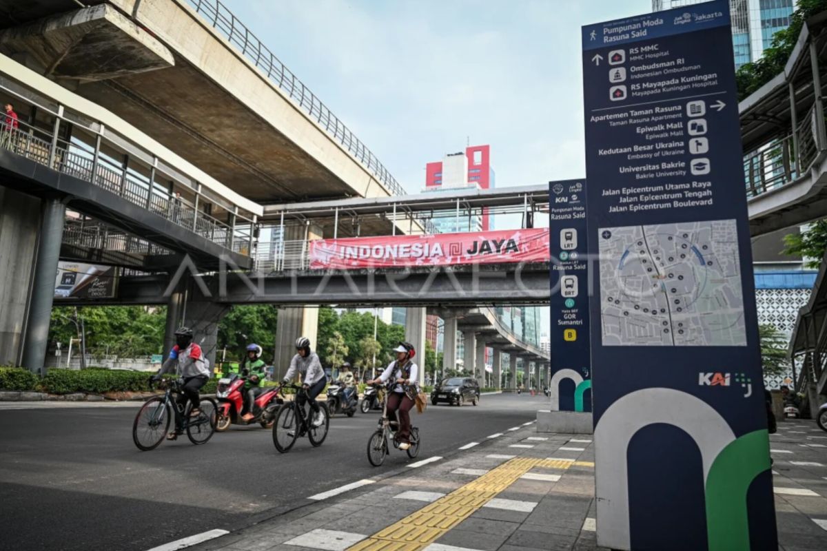 Jakarta is falling in love