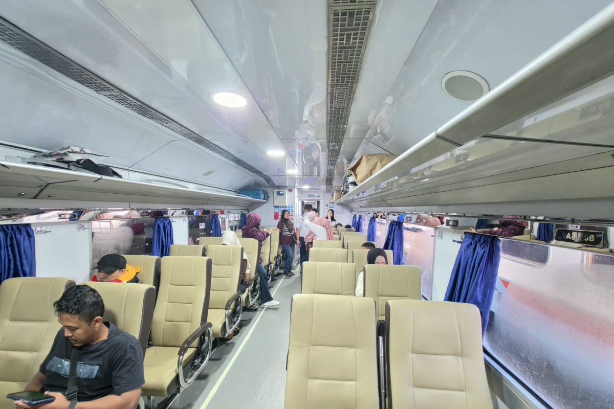 KAI Palembang Launches Premium Economy Trains on Rajabasa Route