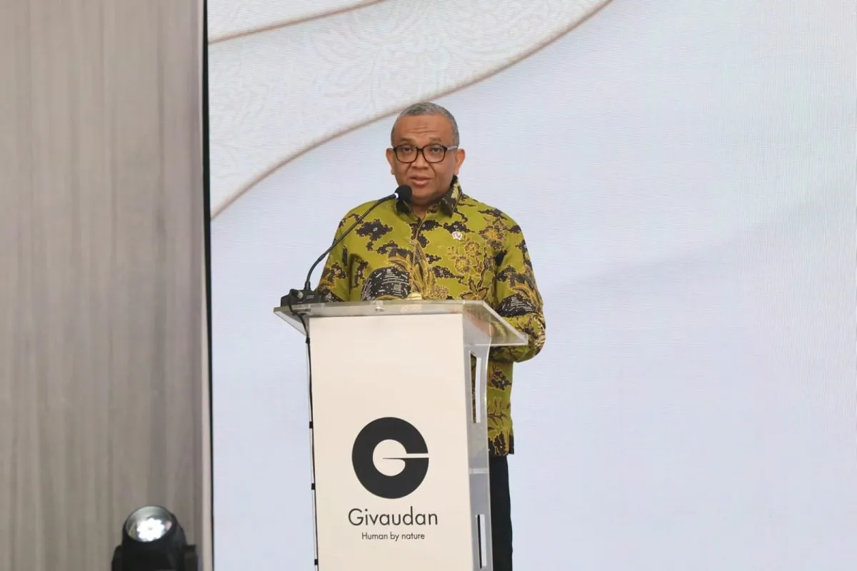 Deputy Manpower Minister Stresses Investment Must Benefit Society