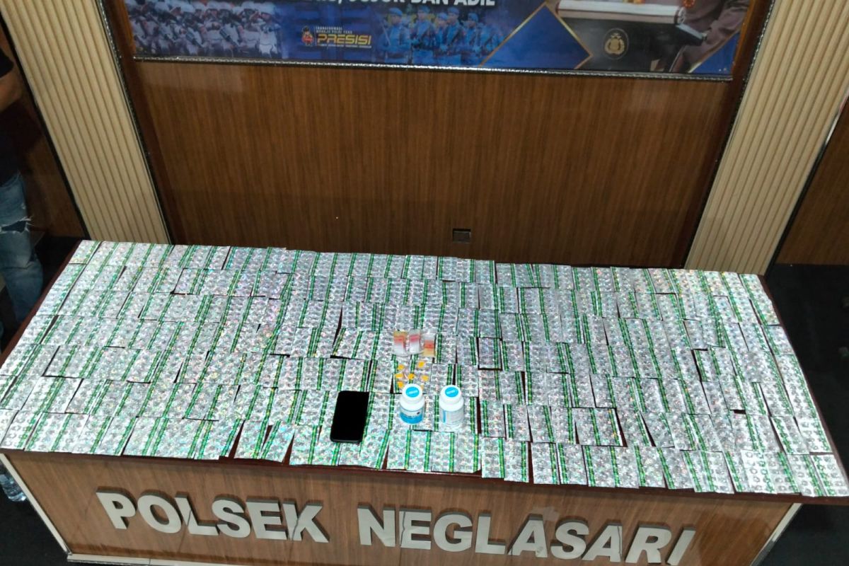 Police Investigate Network Supplying Thousands of Illegal Pills in Tangerang