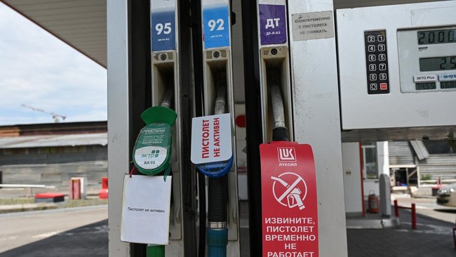 Fuel Crisis in Russia Drives Surge in Demand for Chinese Electric Vehicles