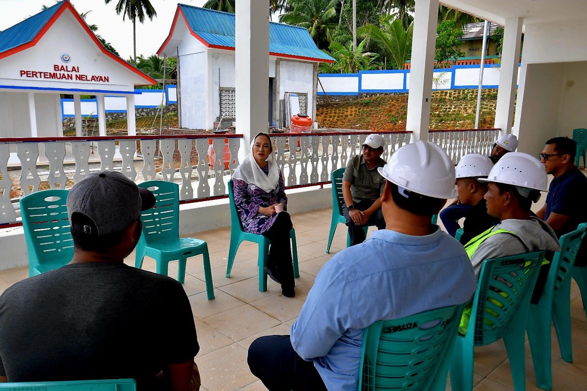 Boosting the Economy of Coastal Border Communities Through Fishermen's Villages