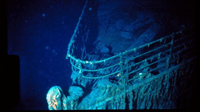 Reading Old Archives, Man Discovers 100 Gold Bars in Riau Waters