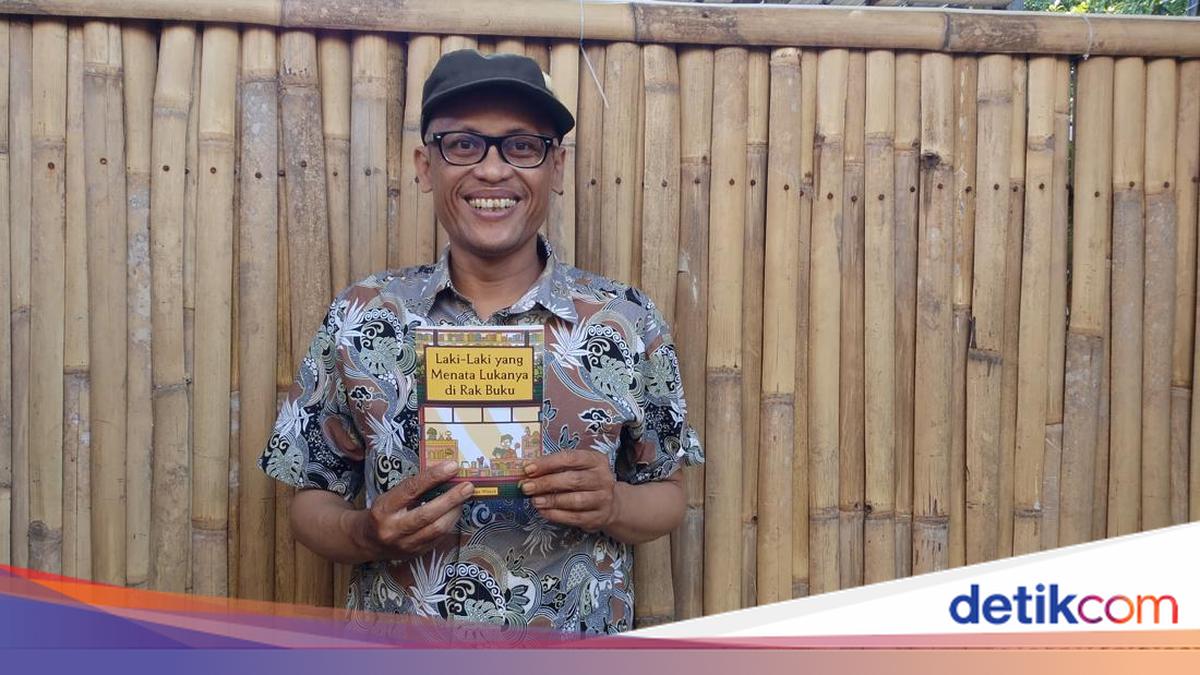Arranging Wounds Through Books: Angga Wijaya's Story of Making Peace with Schizophrenia