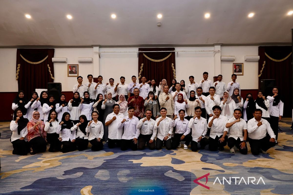 Kemdiktisaintek Prepares Top Educators for SMA Unggul Garuda