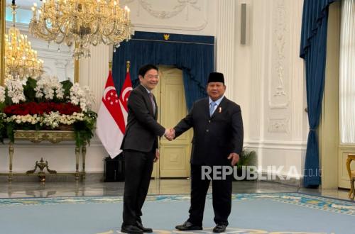 President Prabowo Meets PM Wong at Merdeka Palace