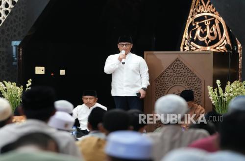 Recitation of Surah Yasin and Tahlil Mark the Birthday Commemoration of Megawati Soekarnoputri's First Husband