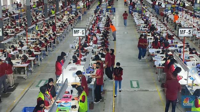 Indonesia's Industry Enters Red Zone: Performance Over Six Months in 2026