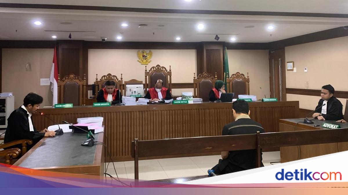 Three Corporations Face Rp 359.9 Billion Demand in TaniHub Corruption Case