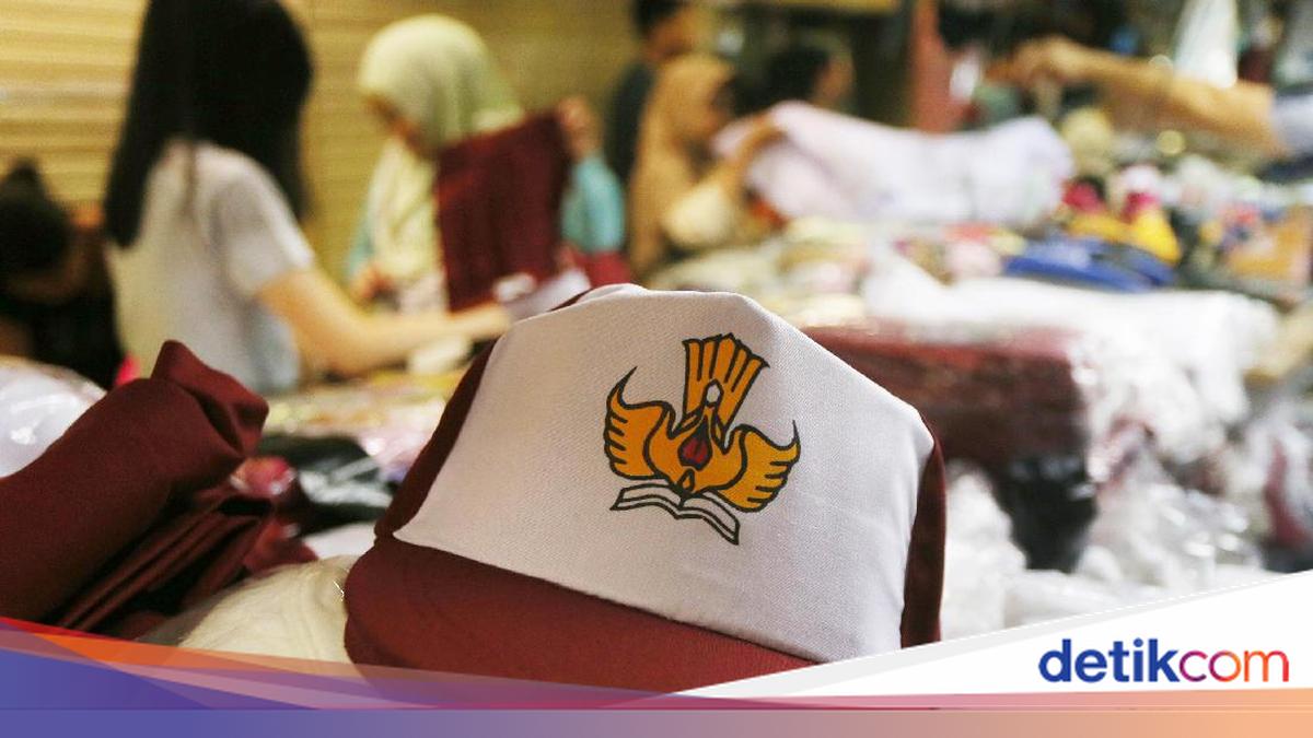 Dompu Government to Provide Free Uniforms for New Elementary and Junior High School Students