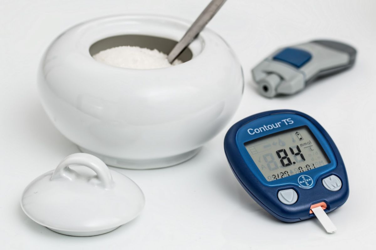Nutritionist explains effect of eating fruit before bed on blood sugar
