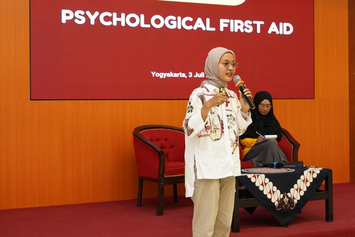 Academic Highlights Importance of Mental Health Amidst Social Media Pressures