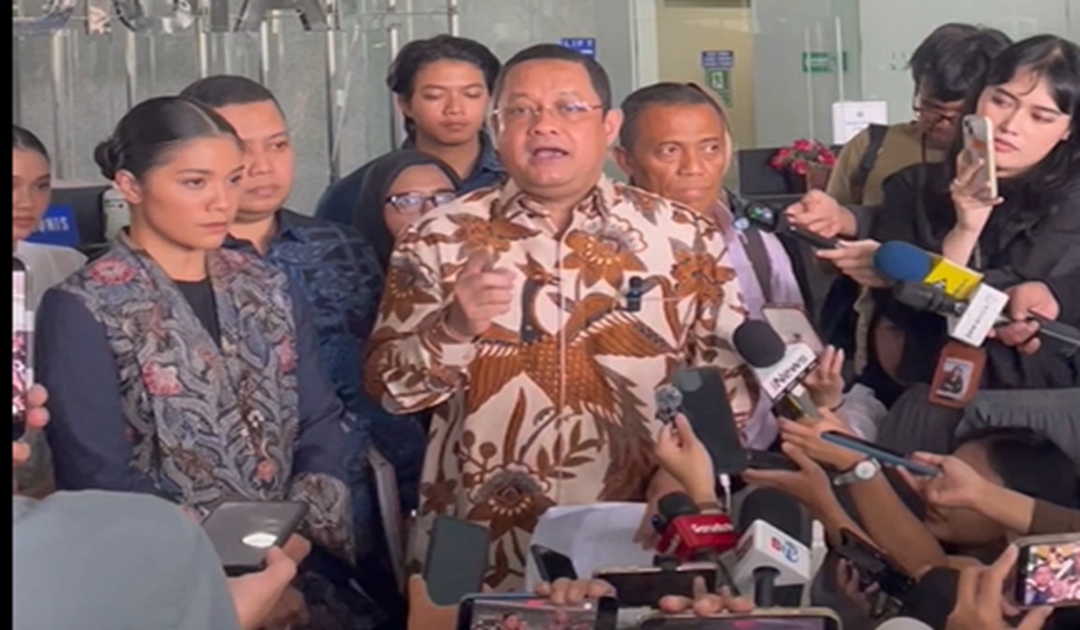 Nadiem Makarim's Legal Team Reports Four Judges to Judicial Commission