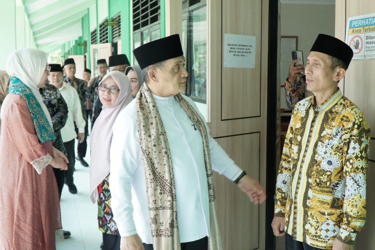 President seeks better facilities for madrasas: Deputy Minister