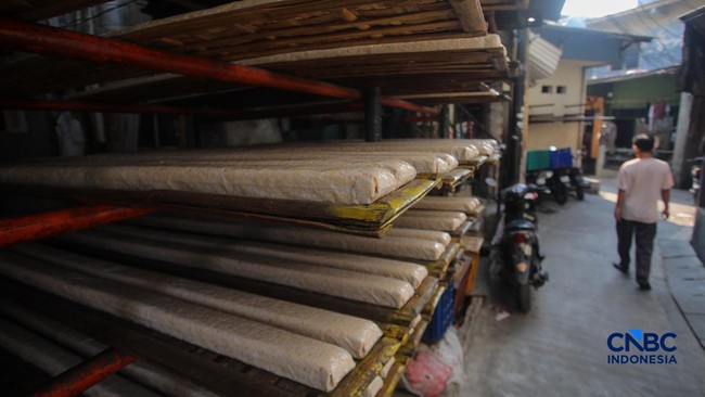 A Glimpse into the Bustling Tempeh Village in North Jakarta, a Three-Generation Legacy