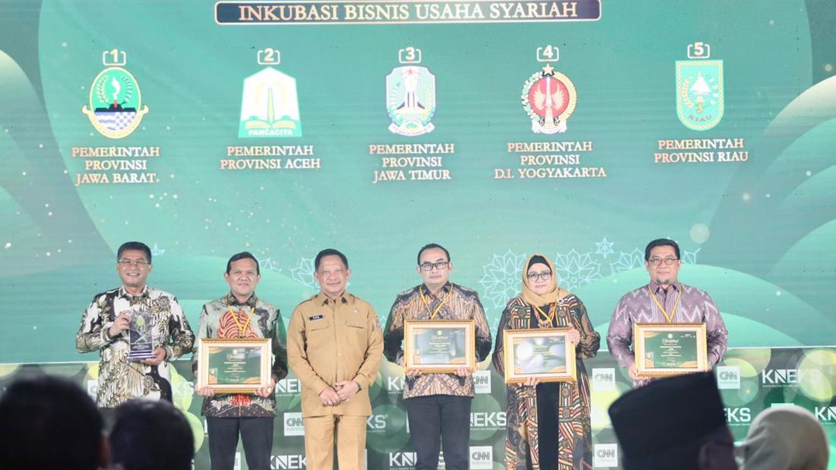 Adinata Syariah Awards 2026: Tito Urges Regional Governments to Expand Sharia Economy