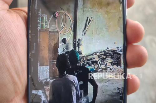 Viral Video Shows Local Thugs Extorting and Intimidating Wood Craftsmen in West Bandung, Police Hunt Suspects