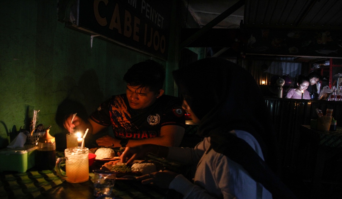 South Kalimantan Governor Summons PLN Over Rolling Blackouts