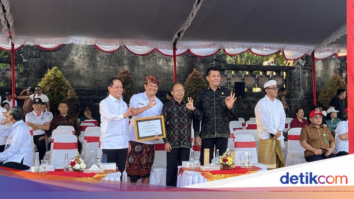 Koster Claims Bali Waste Segregation Reaches 70 Percent After Suwung Landfill Restrictions