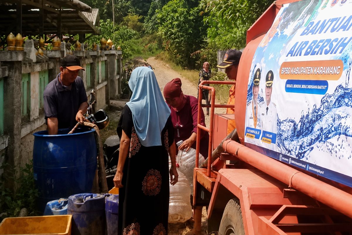 Three Villages in Karawang Face Clean Water Crisis Amid Dry Season