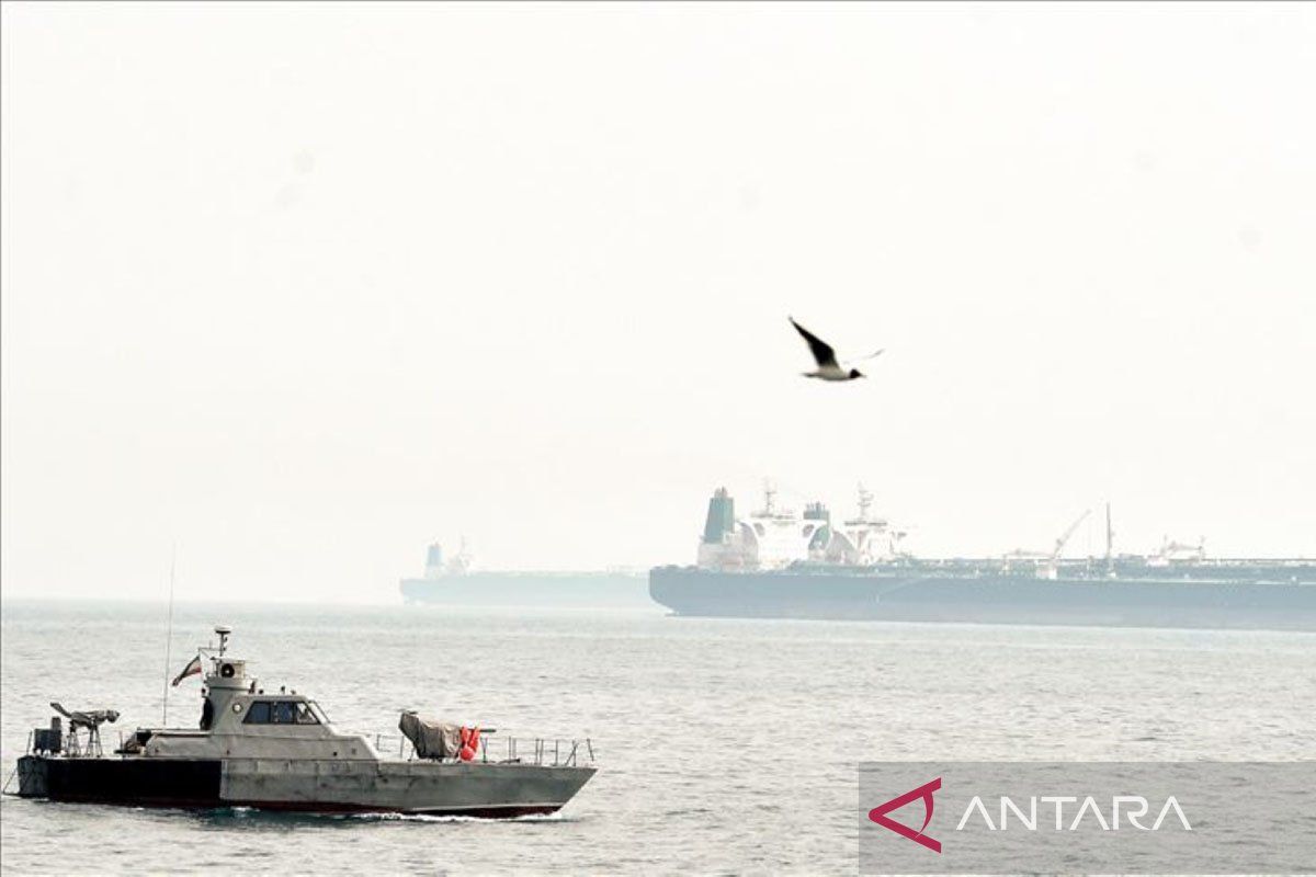 US Launches New Strikes on Iran in Retaliation for Ship Attacks in Hormuz Strait