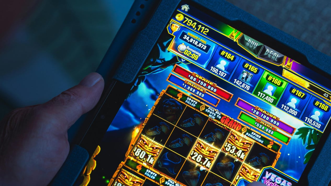 OJK to Block Over 36,000 Bank Accounts Linked to Online Gambling