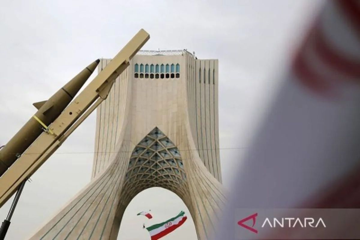 Iran's Armed Forces Vow Retaliation Against US Strikes in Southern Iran