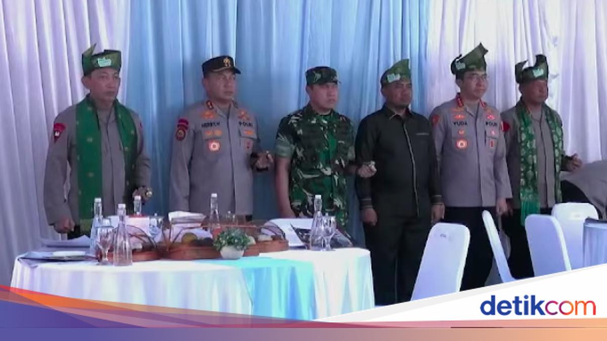 National Police Chief Inaugurates 80 'Merah Putih Presisi' Bridges in Riau