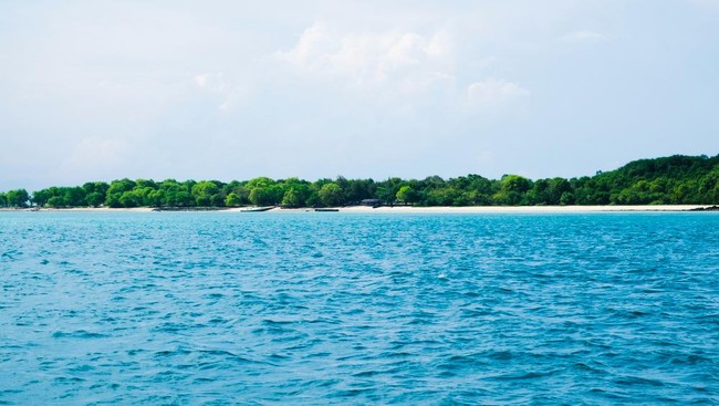 Underwater Volcano Erupts Near Papua, Potentially Forming a New Island