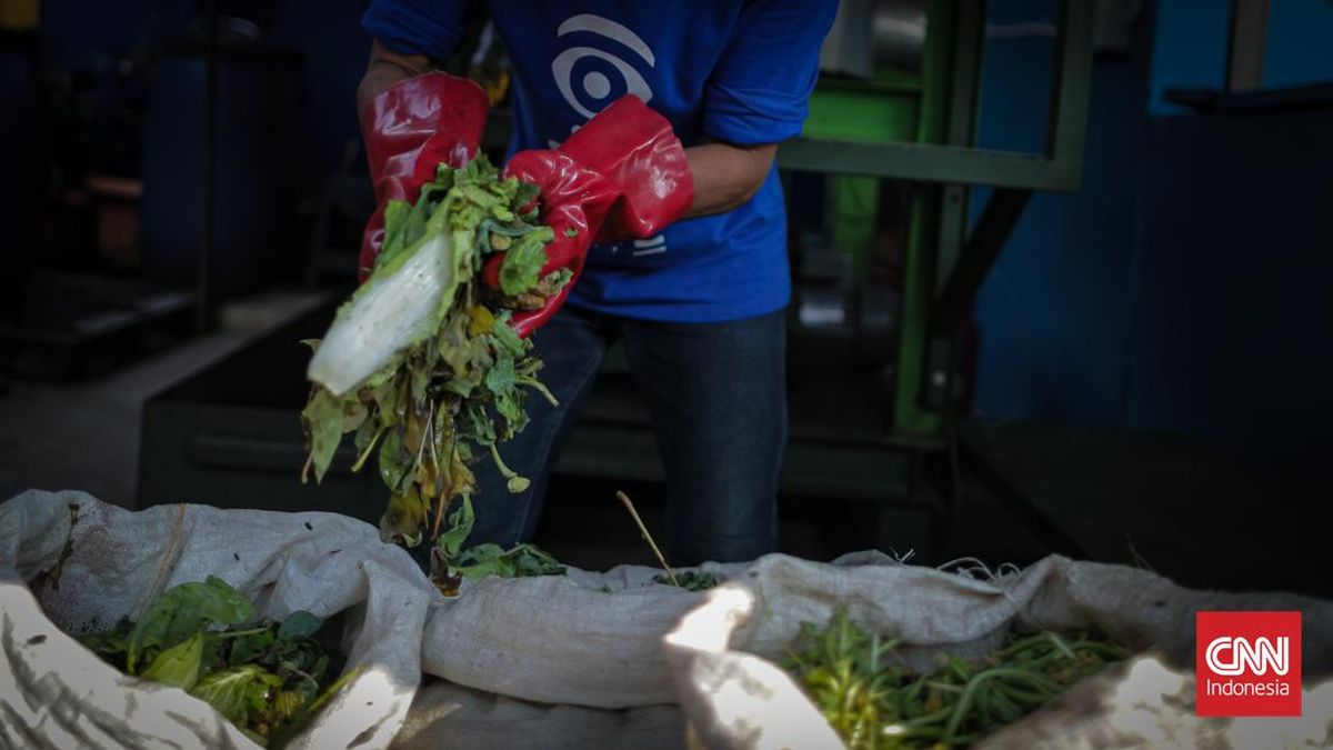 Jakarta's Mandatory Waste Sorting: What's Missing?