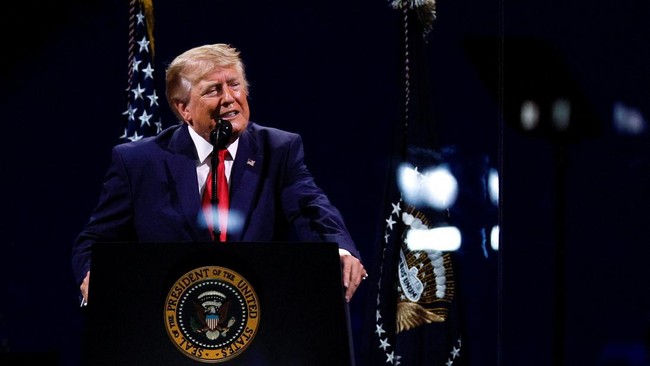 Trump Declares Iran Peace Deal Over After Fresh Attacks on US Bases