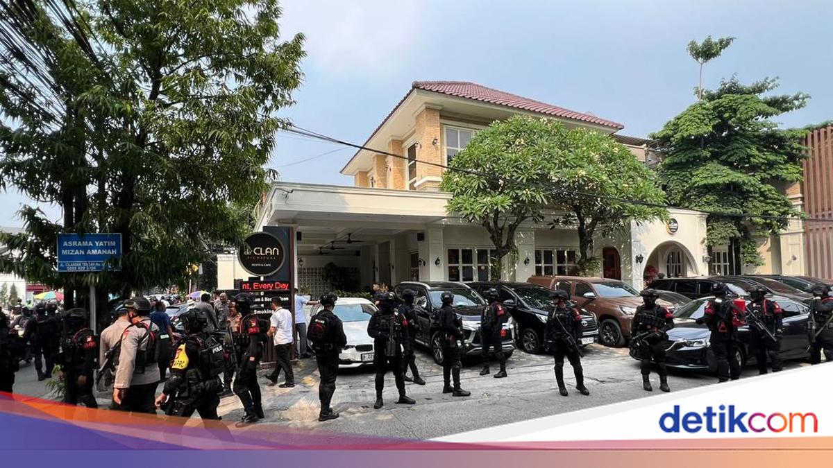 Metro Police Explain Brimob Deployment During Cipete Cafe Raid