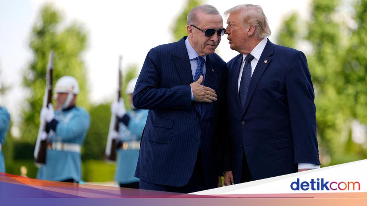 Trump Praises Erdogan: 'There Is Chemistry Between Us'